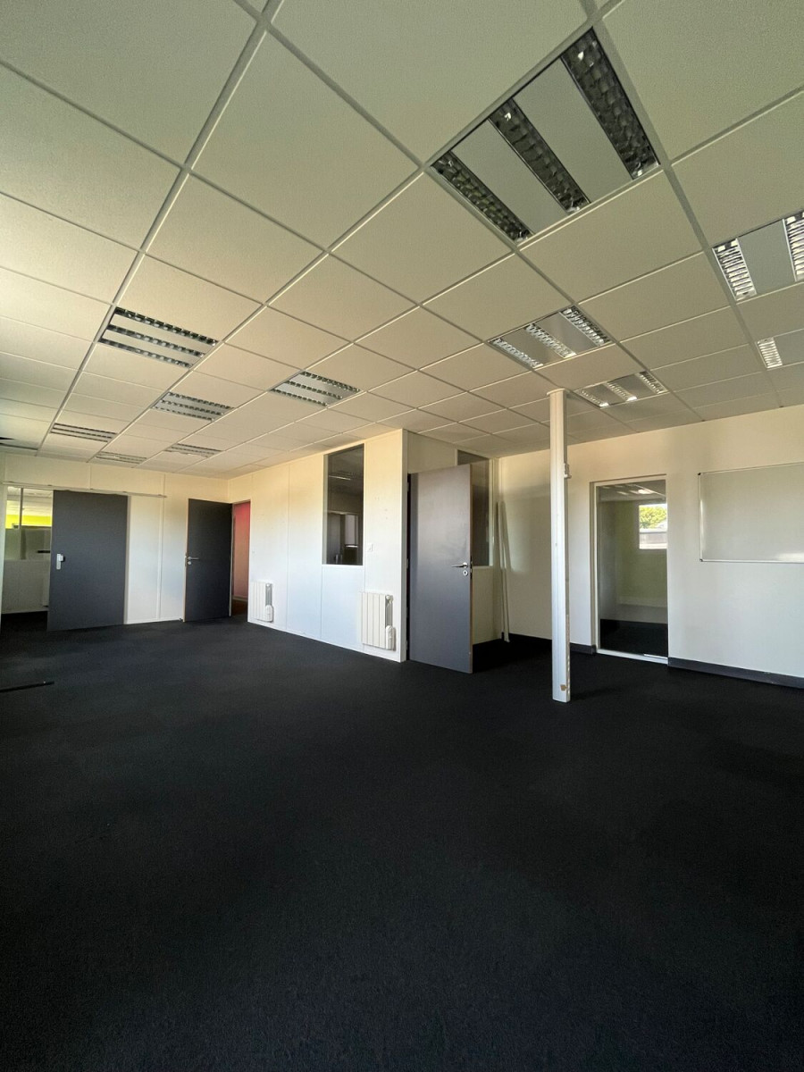 
                                                Location
                                                 Location Bureaux La Chapelle-sur-Erdre 44240