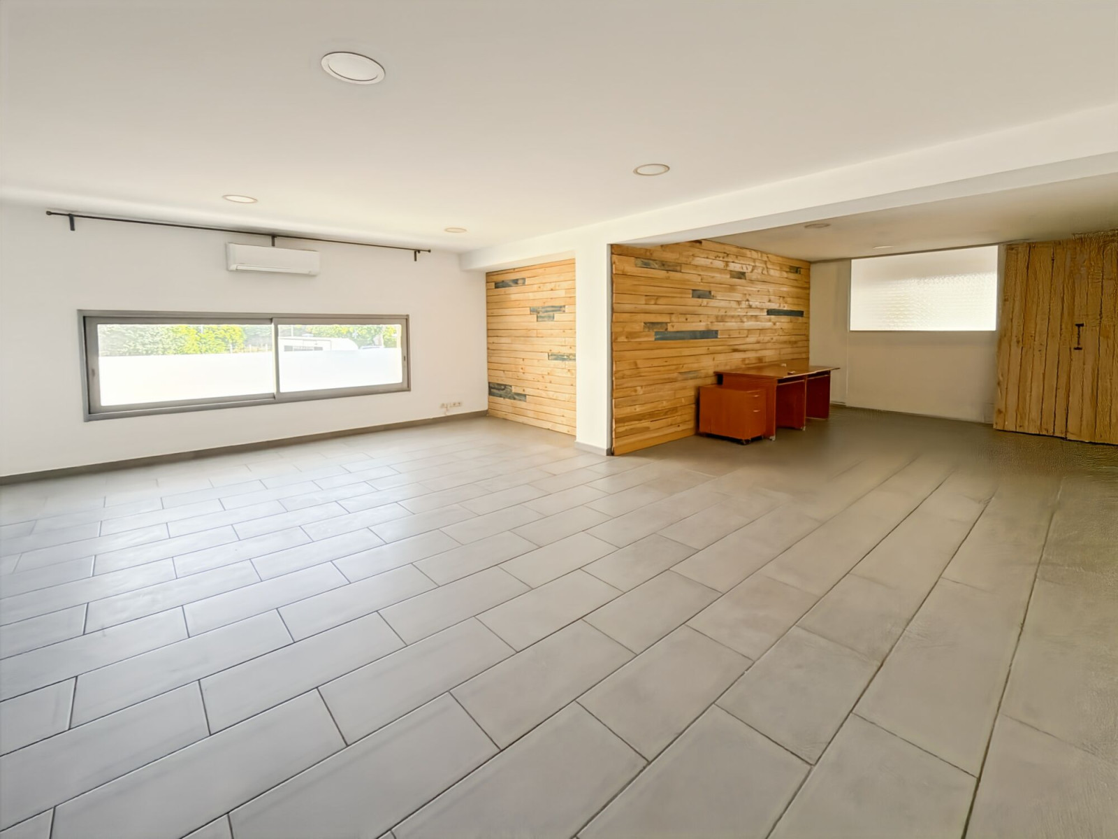 
                                                Location
                                                 Location Bureaux La Penne-sur-Huveaune 13821