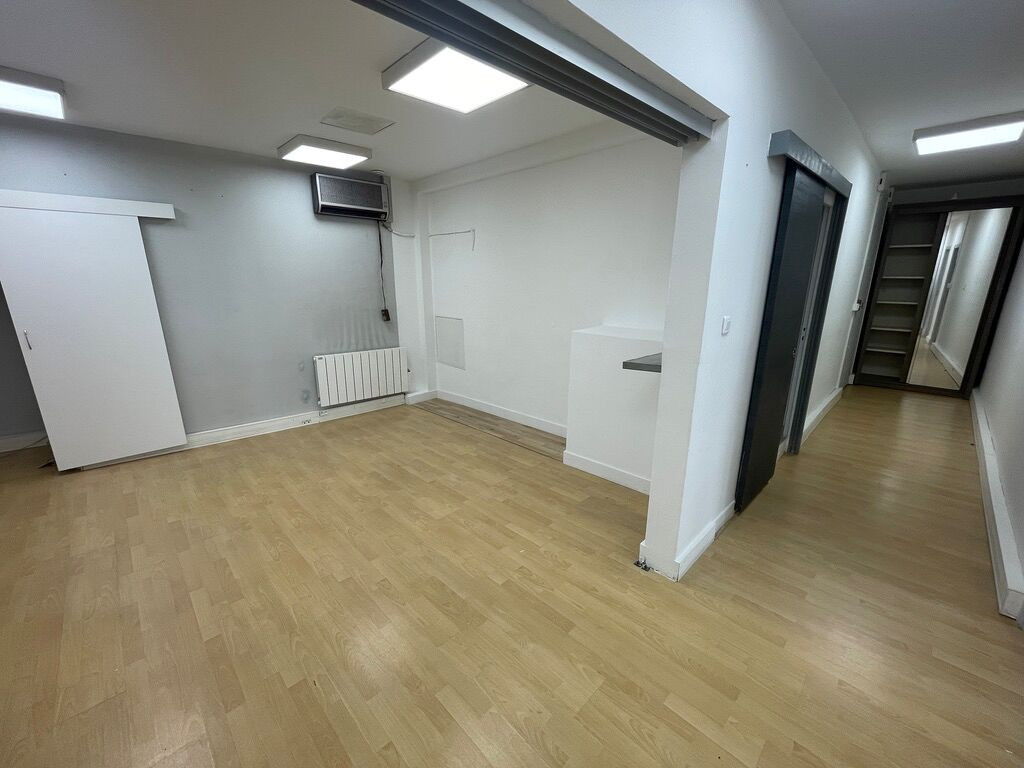 
                                                Location
                                                 Location Bureaux Marseille 13001