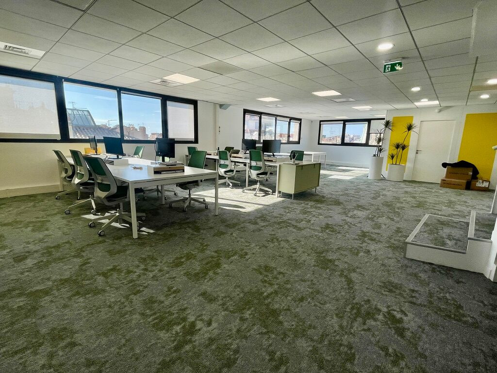 
                                                Location
                                                 Location Bureaux Marseille 13001