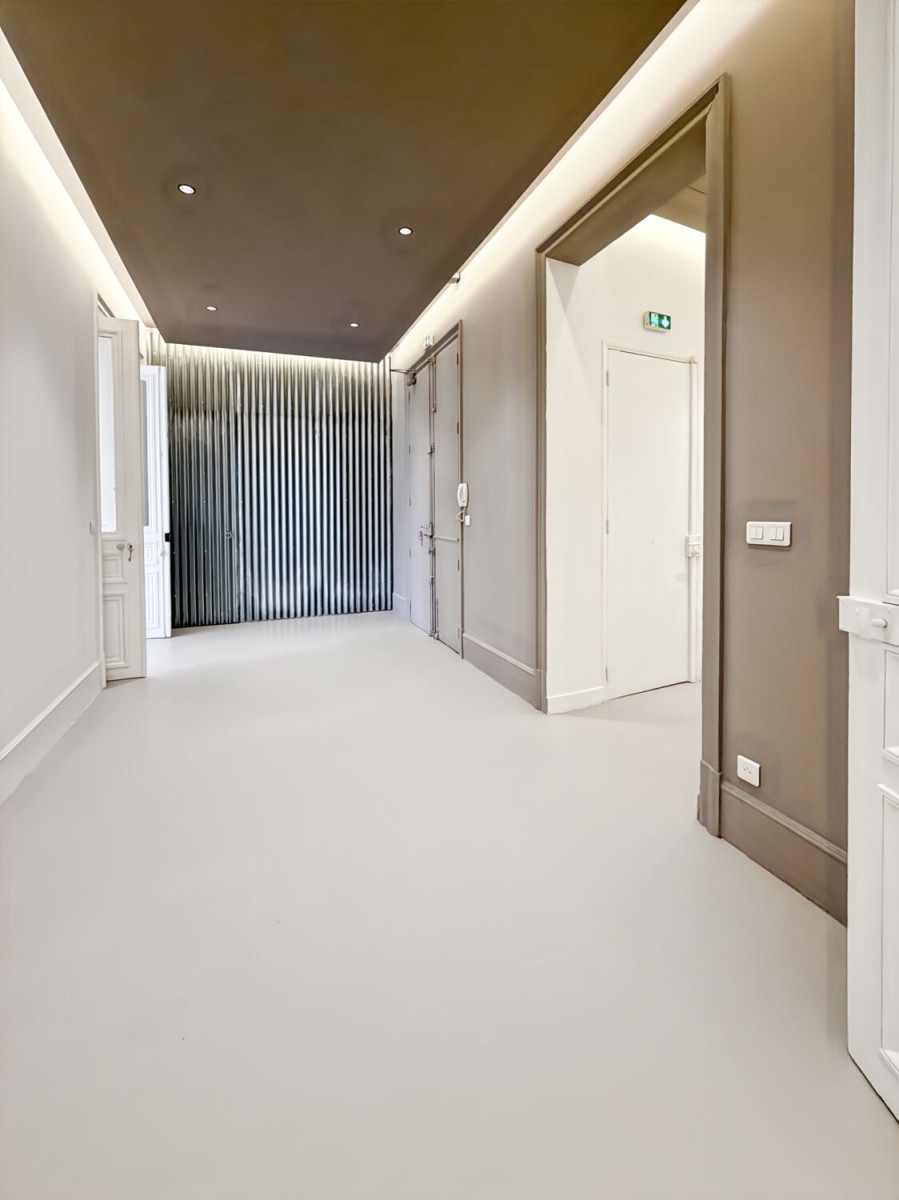 
                                                Location
                                                 Location Bureaux Marseille 13001