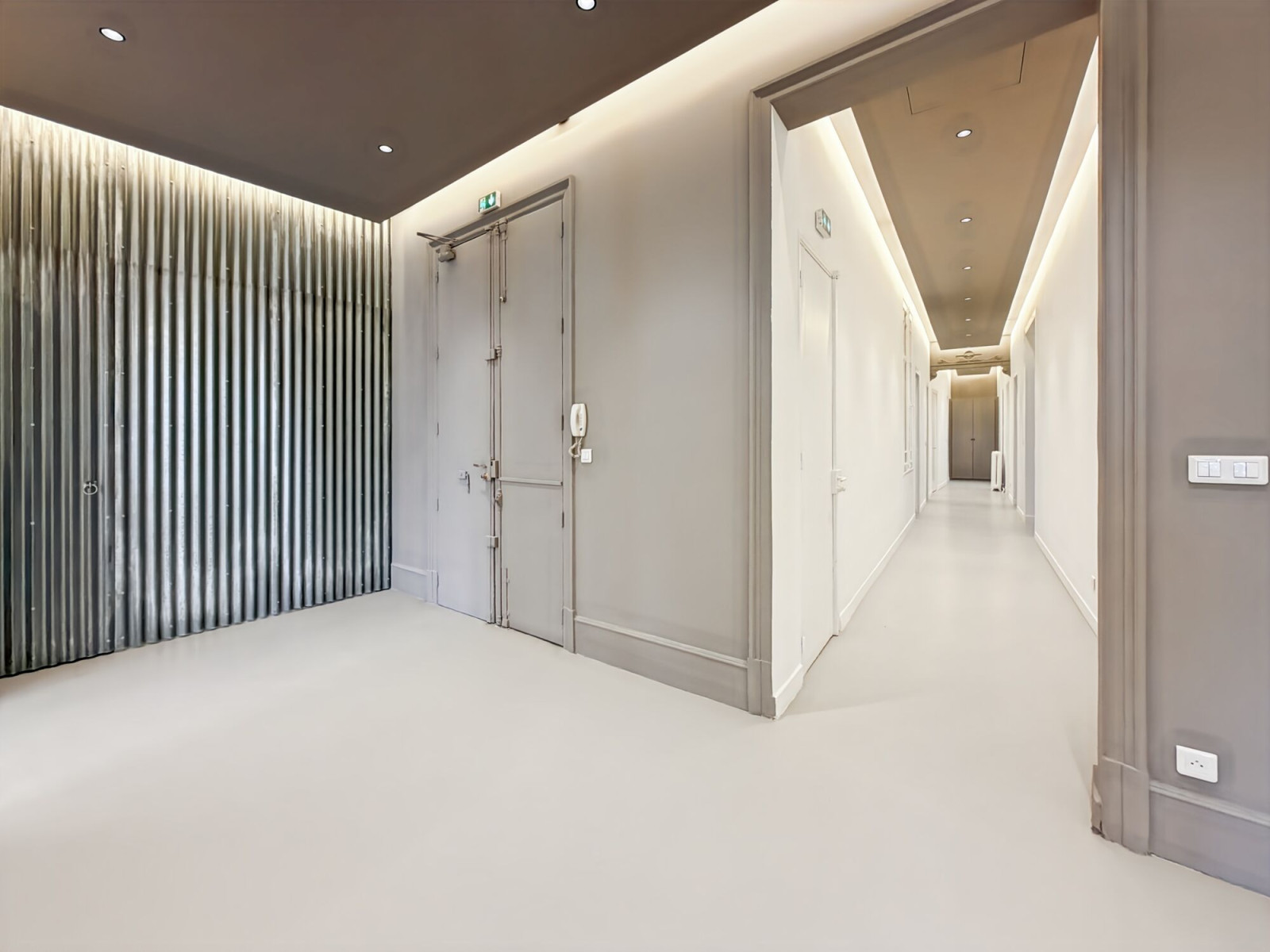 
                                                Location
                                                 Location Bureaux Marseille 13001