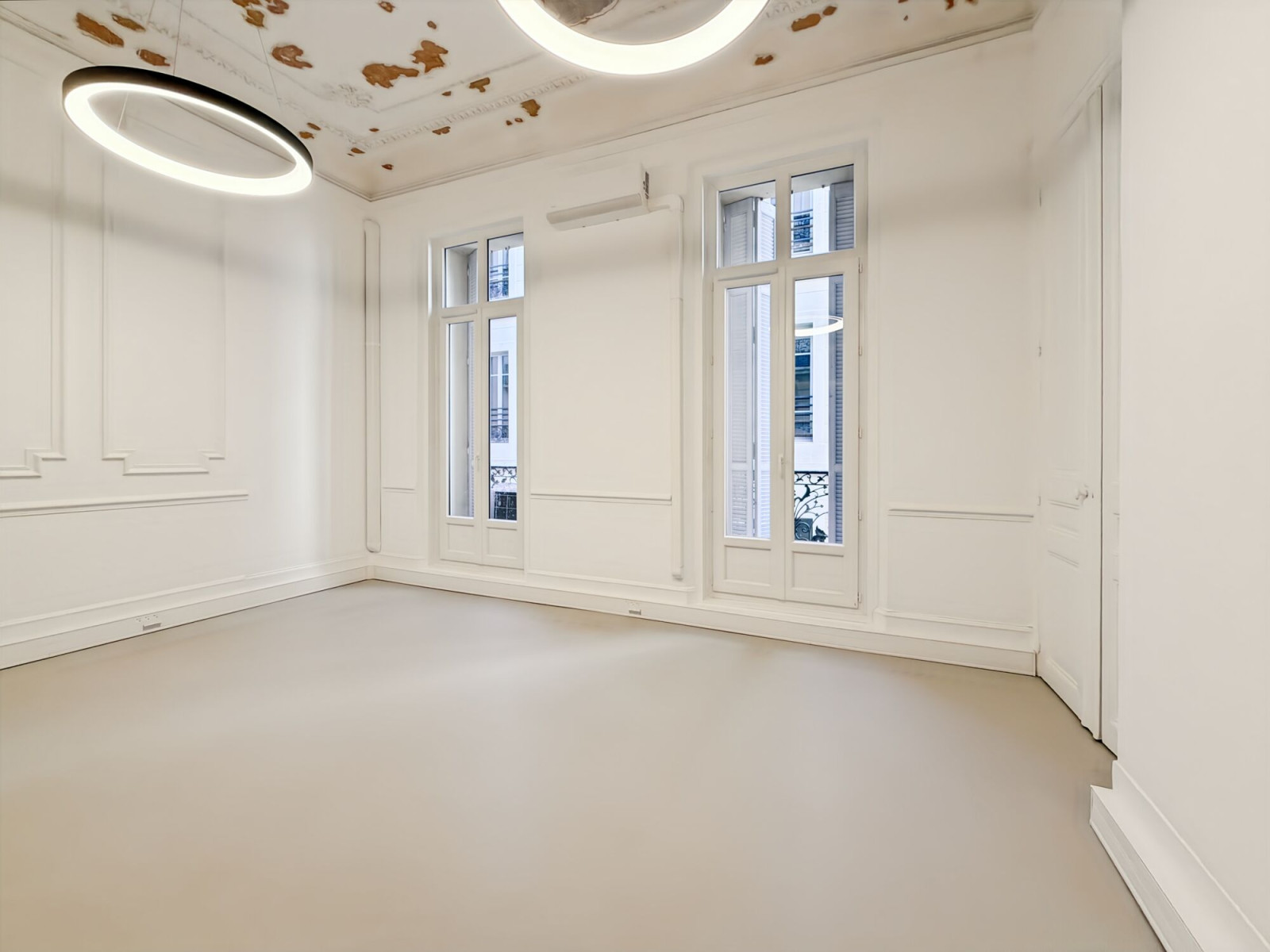 
                                                Location
                                                 Location Bureaux Marseille 13001