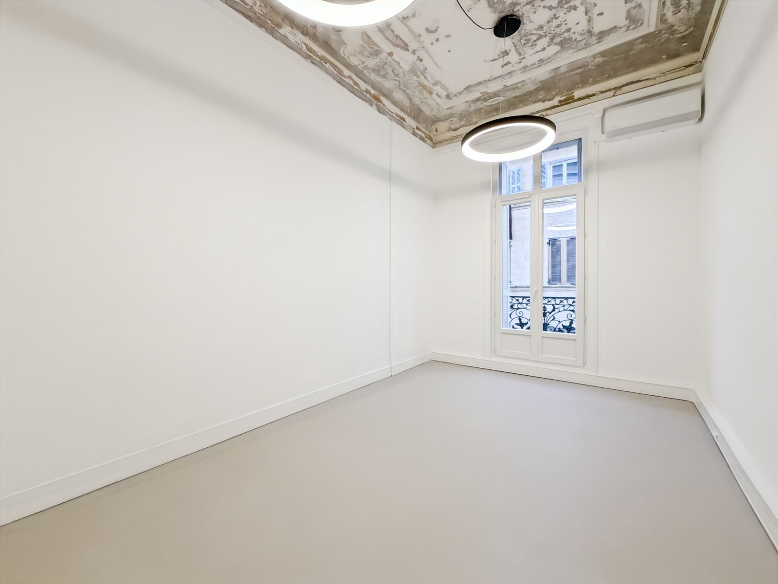 
                                                Location
                                                 Location Bureaux Marseille 13001