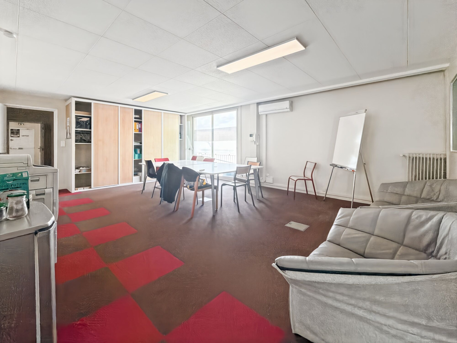 
                                                Location
                                                 Location Bureaux Marseille 13001