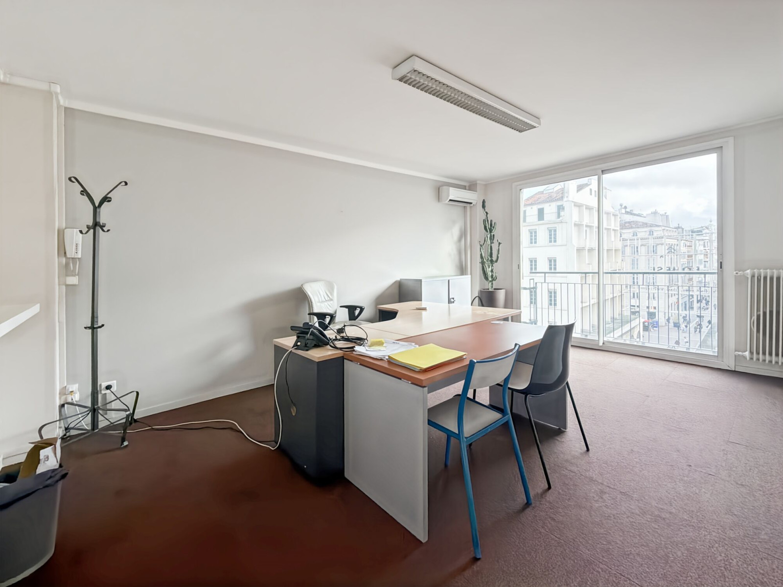 
                                                Location
                                                 Location Bureaux Marseille 13001