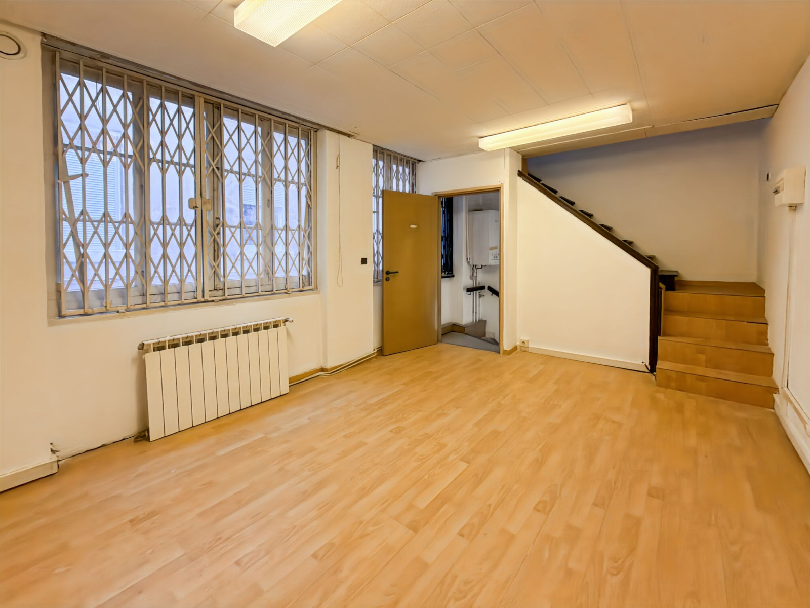 
                                                Location
                                                 Location Bureaux Marseille 13001