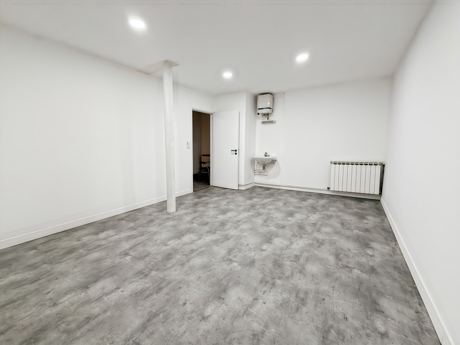 
                                                Location
                                                 Location Bureaux Marseille 13001