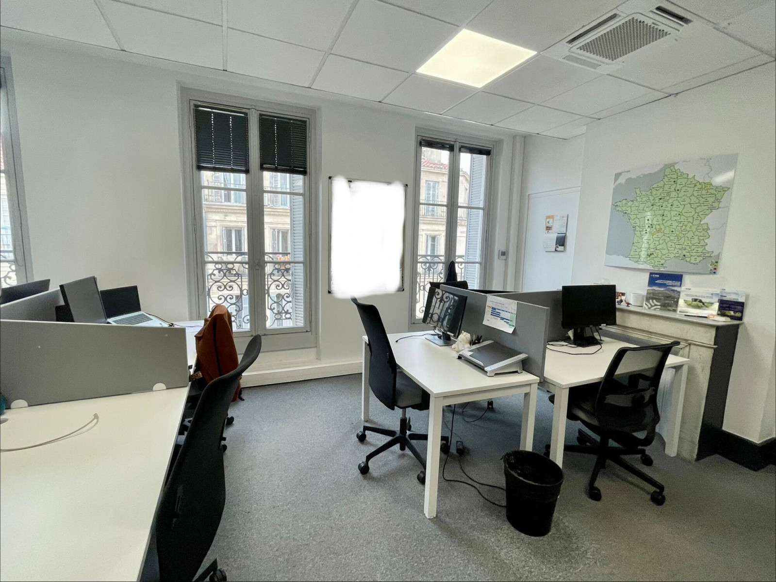 
                                                Location
                                                 Location Bureaux Marseille 13002