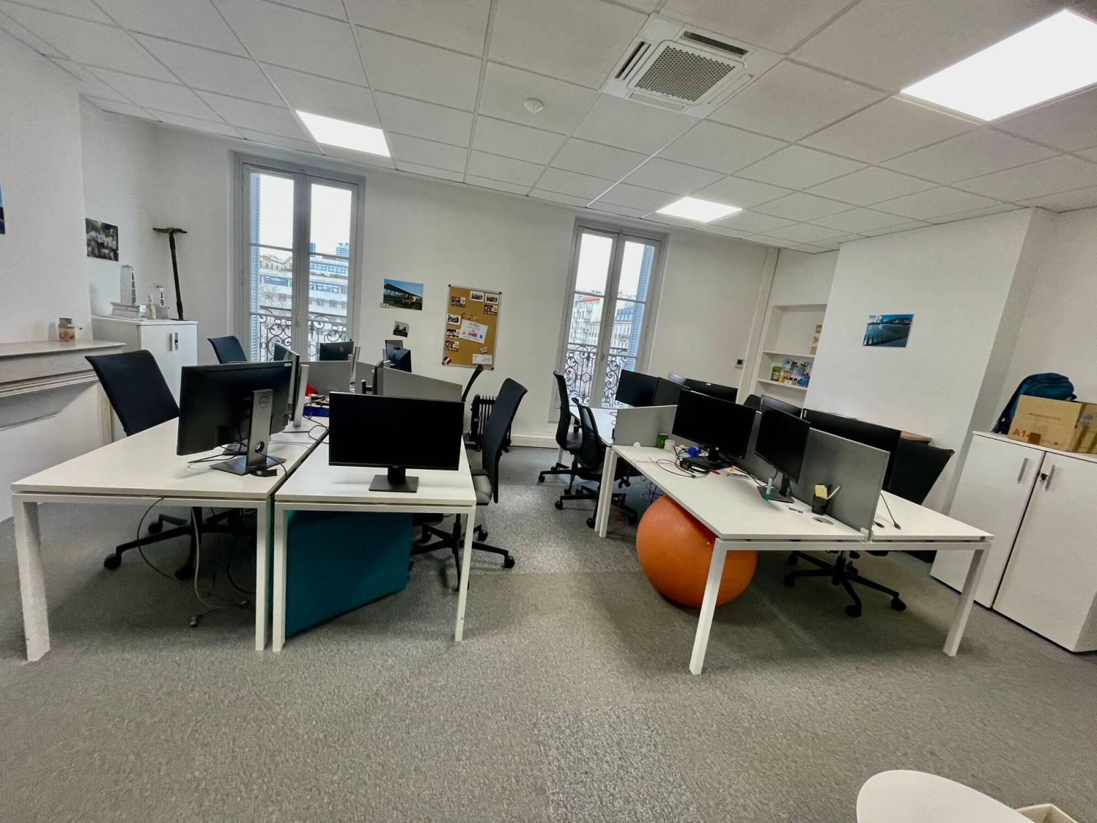 
                                                Location
                                                 Location Bureaux Marseille 13002