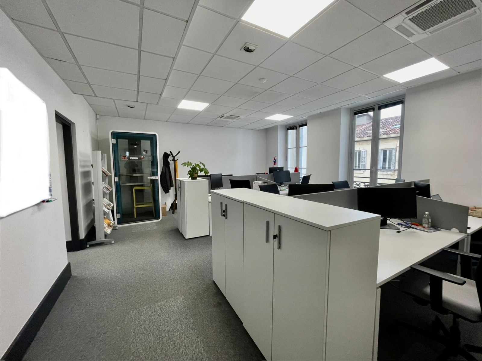 
                                                Location
                                                 Location Bureaux Marseille 13002