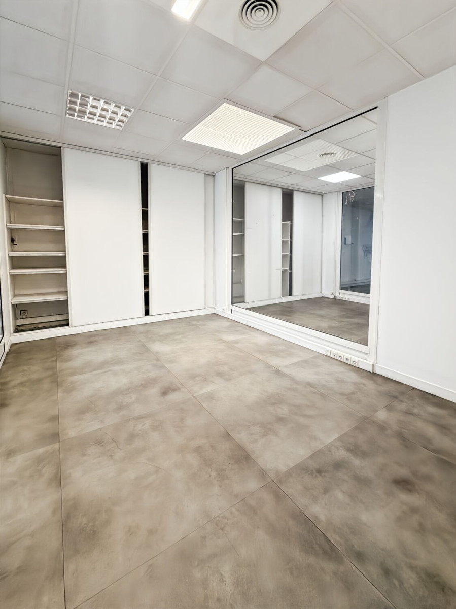 
                                                Location
                                                 Location Entrepôts / Locaux d’activités Marseille 13005