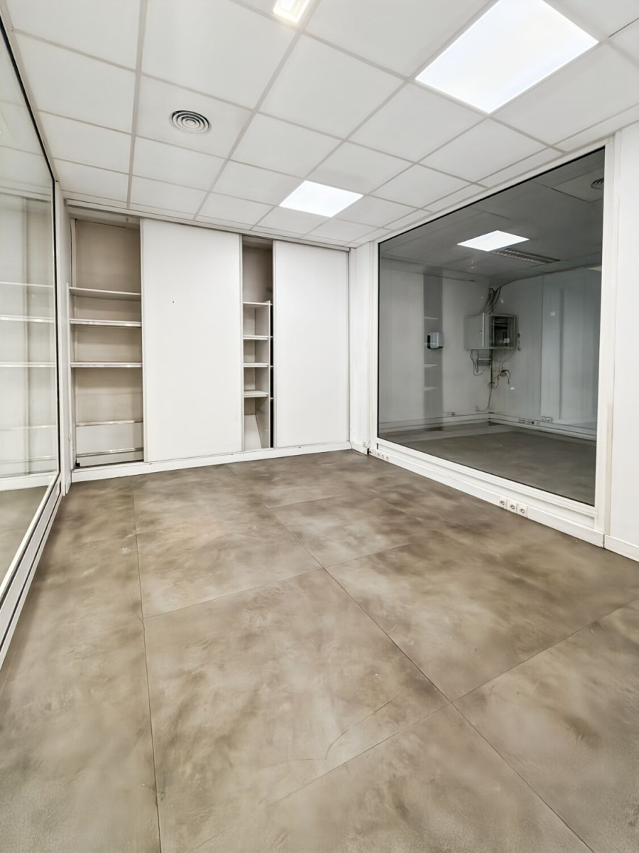 
                                                Location
                                                 Location Entrepôts / Locaux d’activités Marseille 13005