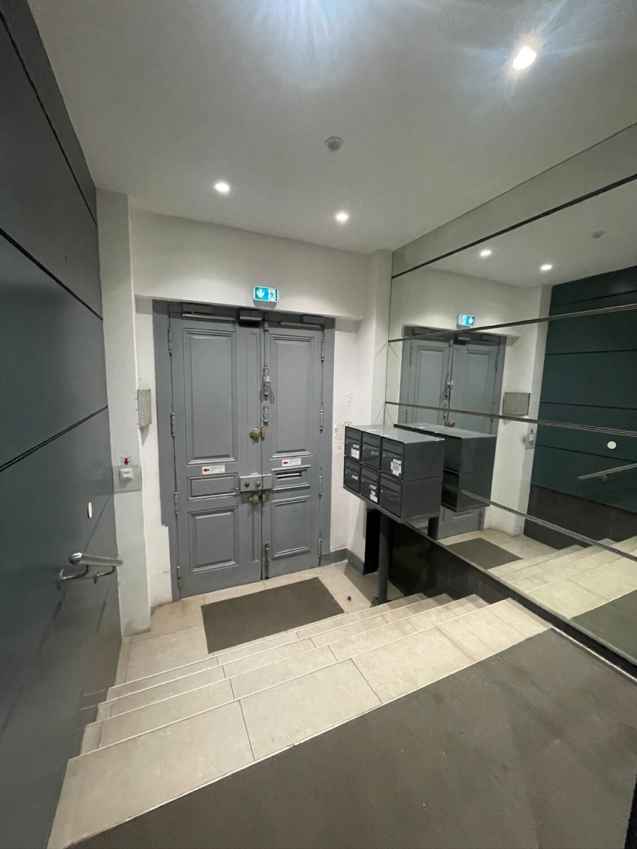 
                                                Location
                                                 Location Bureaux Marseille 13006