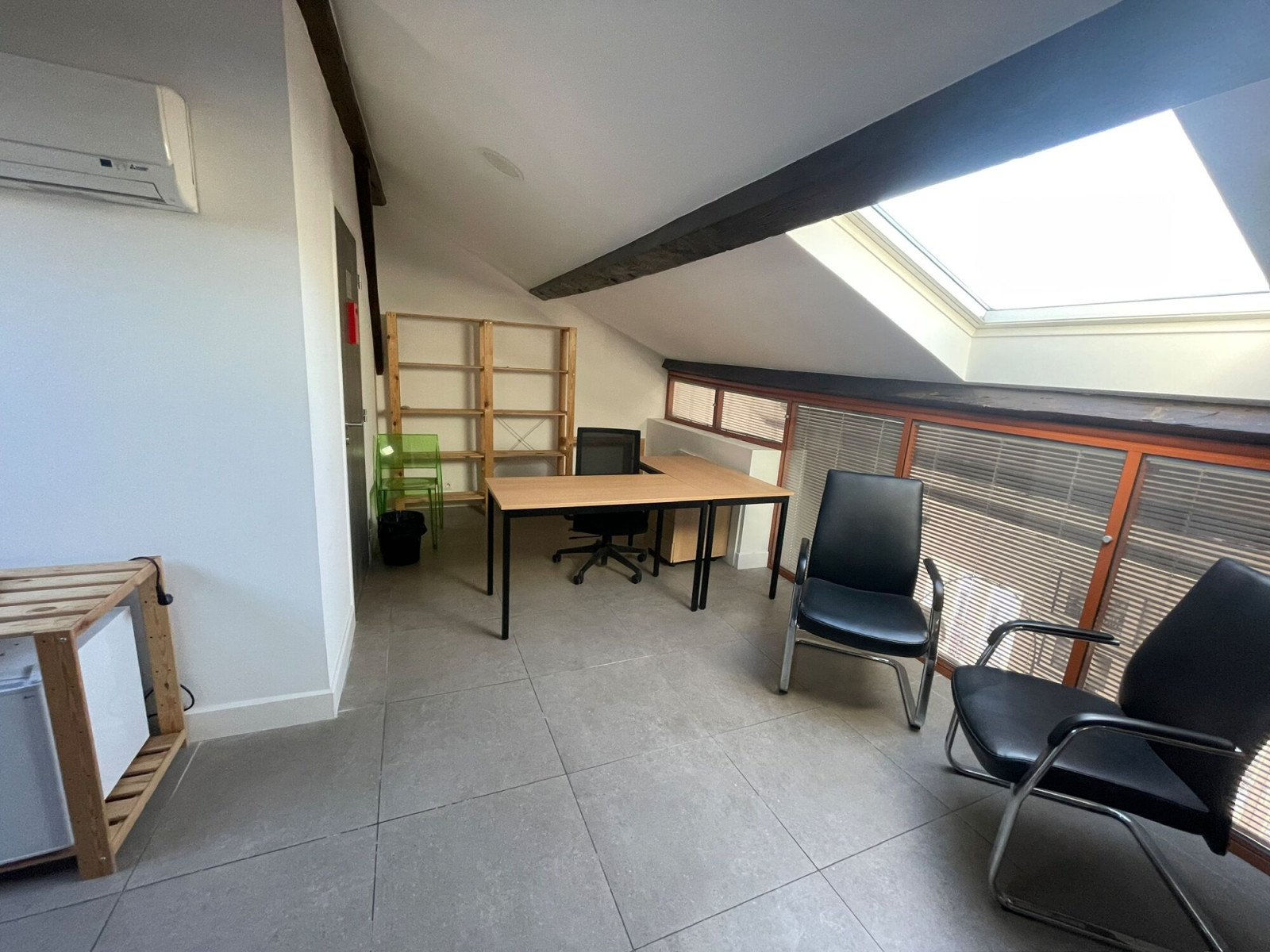 
                                                Location
                                                 Location Bureaux Marseille 13006
