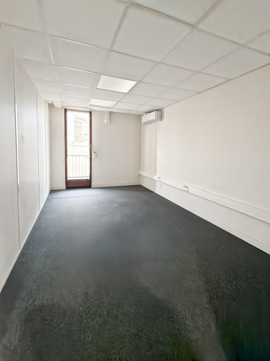 
                                                Location
                                                 Location Bureaux Marseille 13006