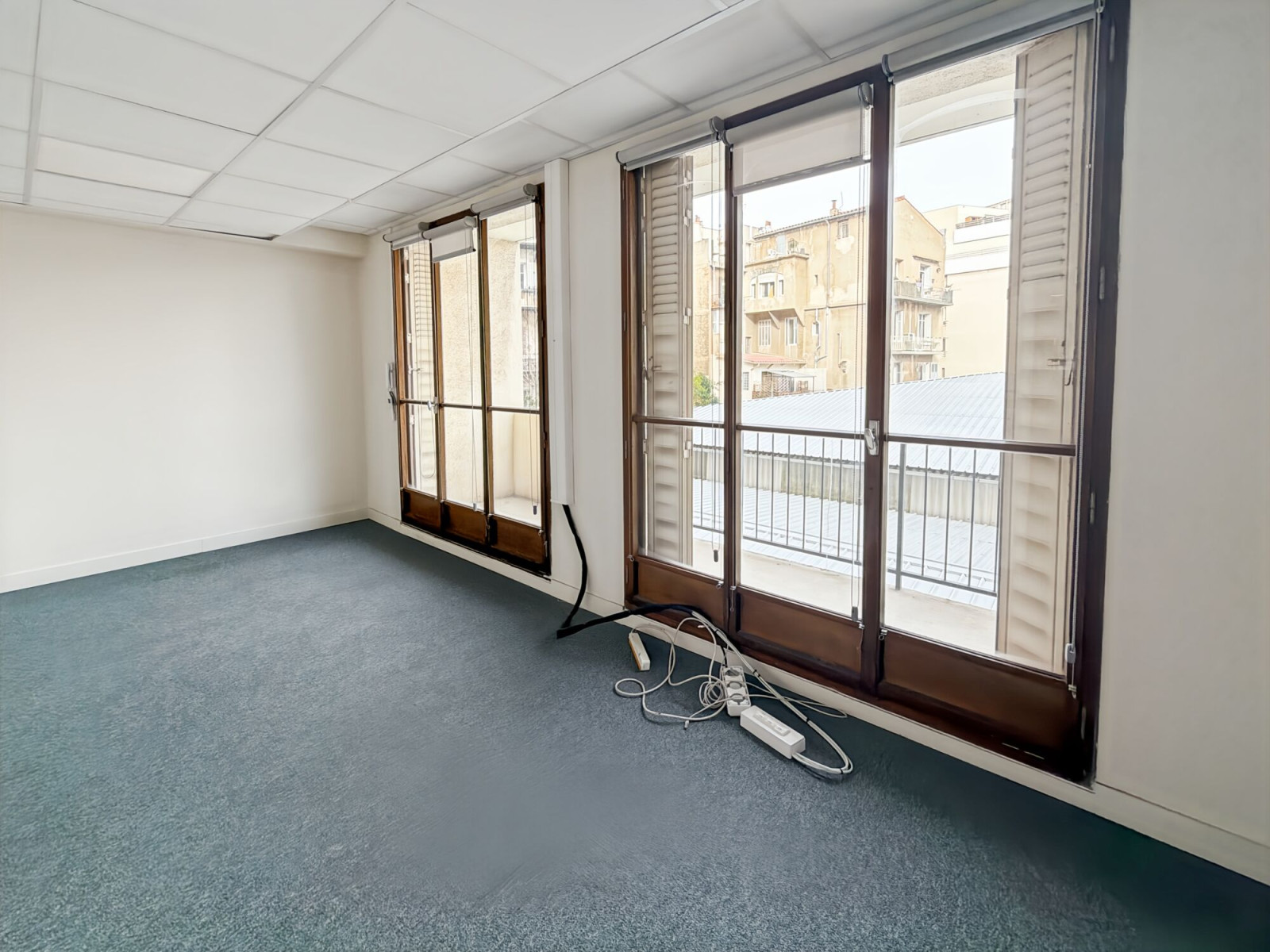 
                                                Location
                                                 Location Bureaux Marseille 13006
