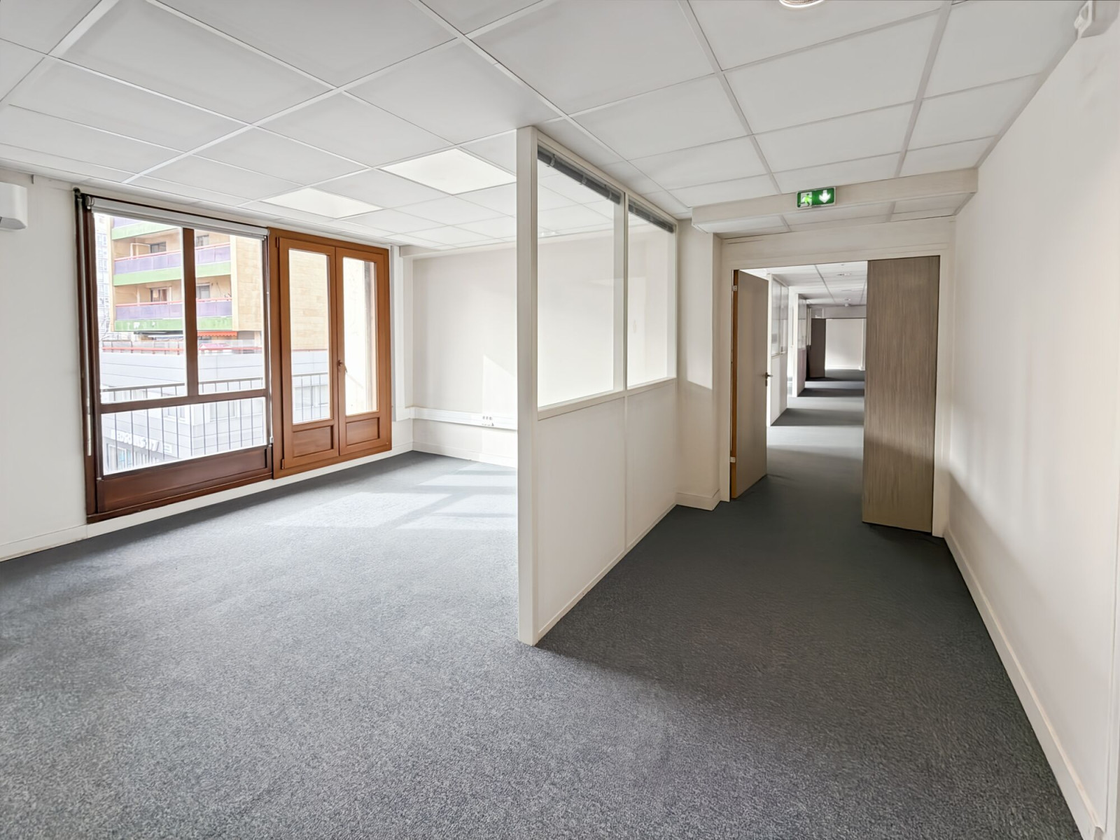 
                                                Location
                                                 Location Bureaux Marseille 13006