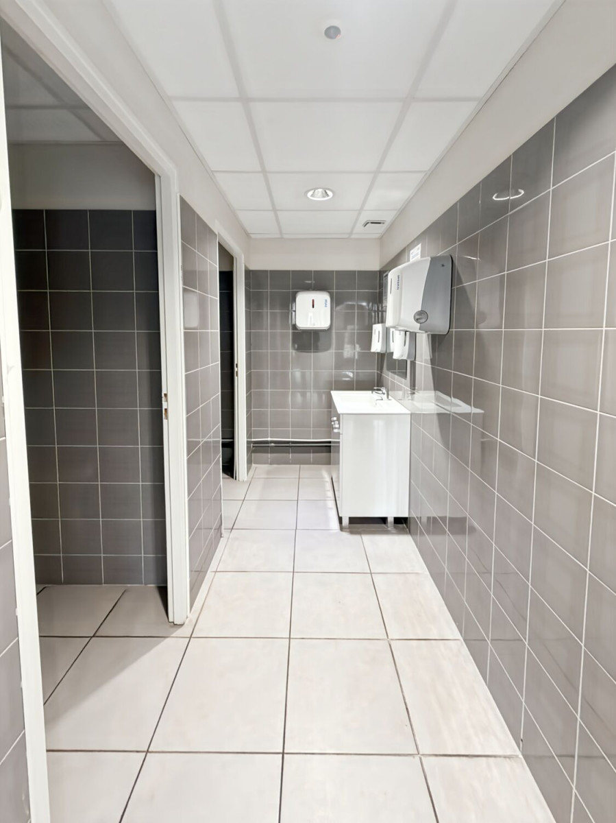 
                                                Location
                                                 Location Bureaux Marseille 13006