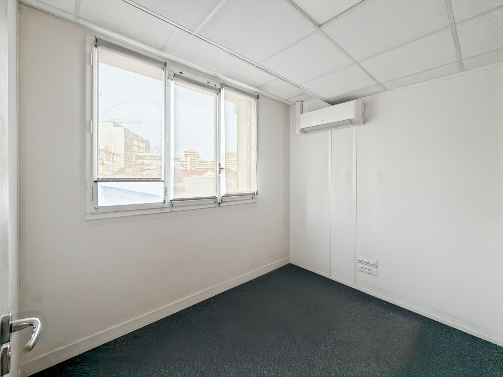 
                                                Location
                                                 Location Bureaux Marseille 13006