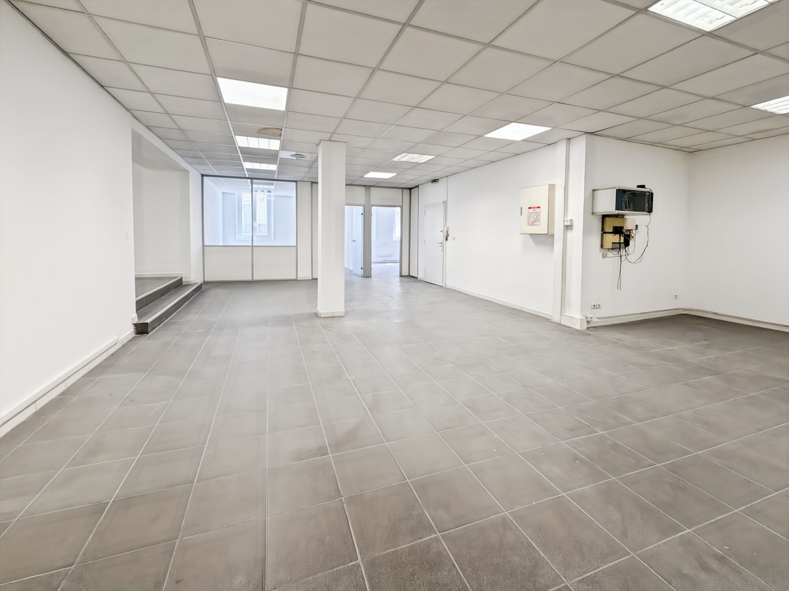 
                                                Location
                                                 Location Bureaux Marseille 13006