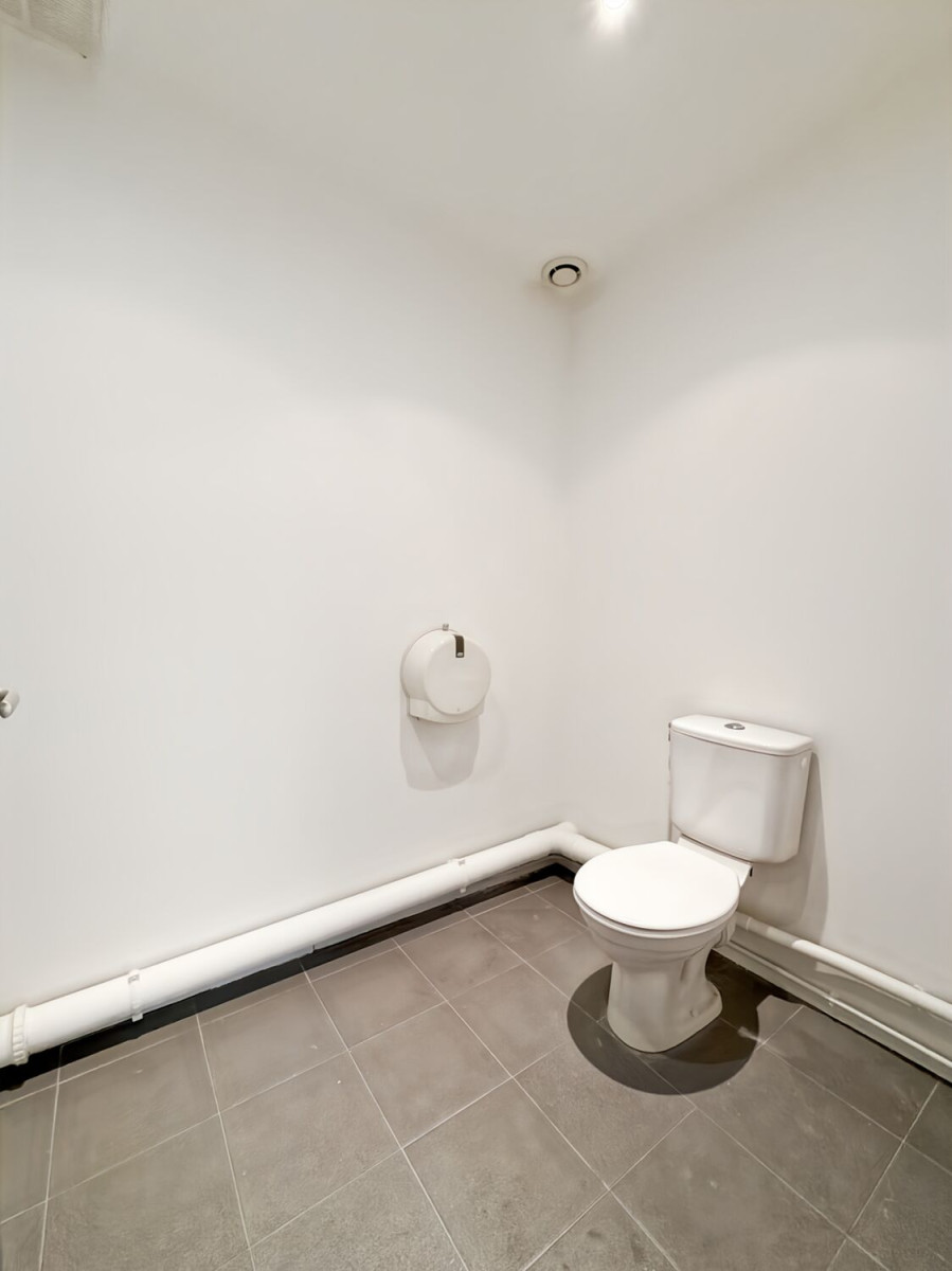 
                                                Location
                                                 Location Bureaux Marseille 13006