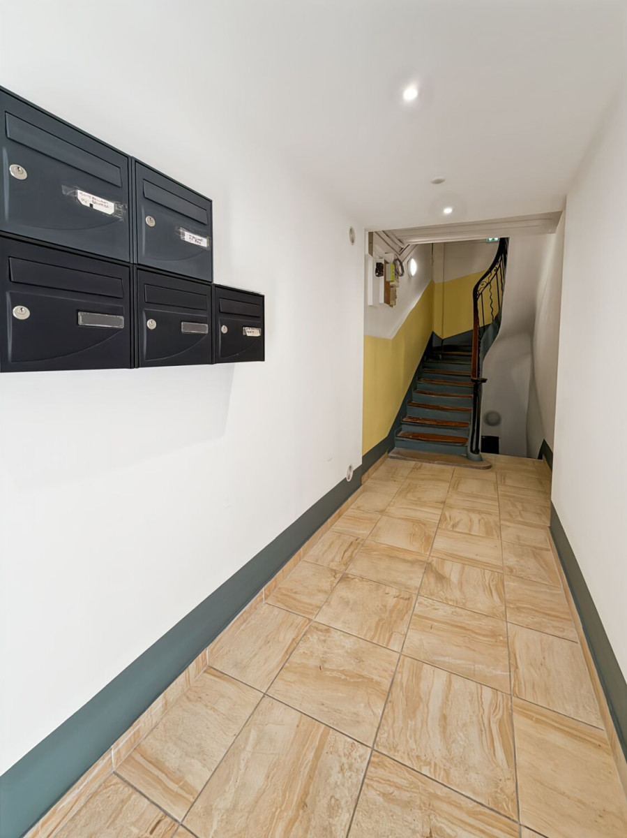 
                                                Location
                                                 Location Bureaux Marseille 13006