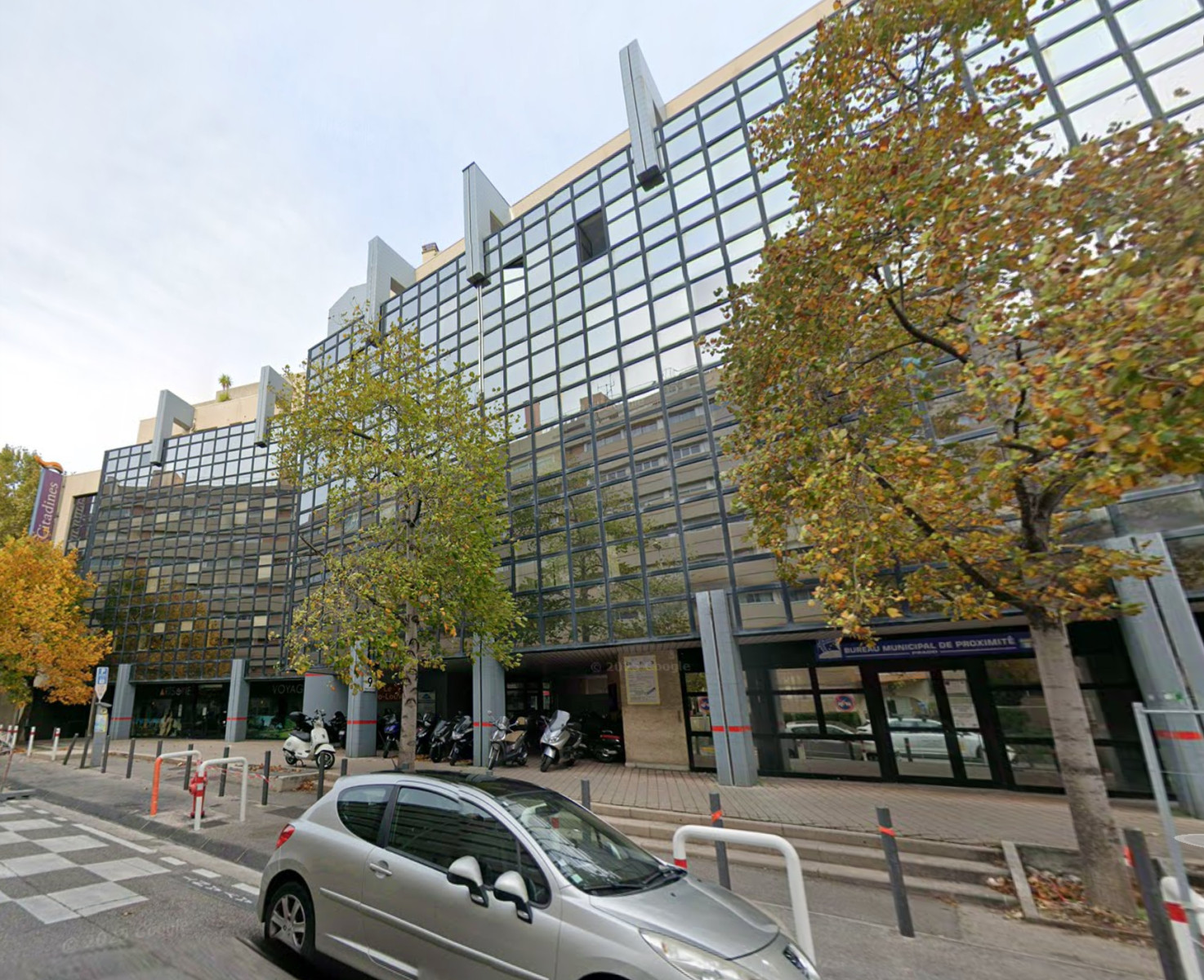 
                                                Location
                                                 Location Bureaux Marseille 13008