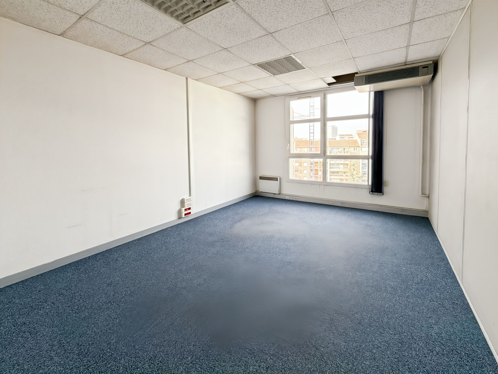 
                                                Location
                                                 Location Bureaux Marseille 13008