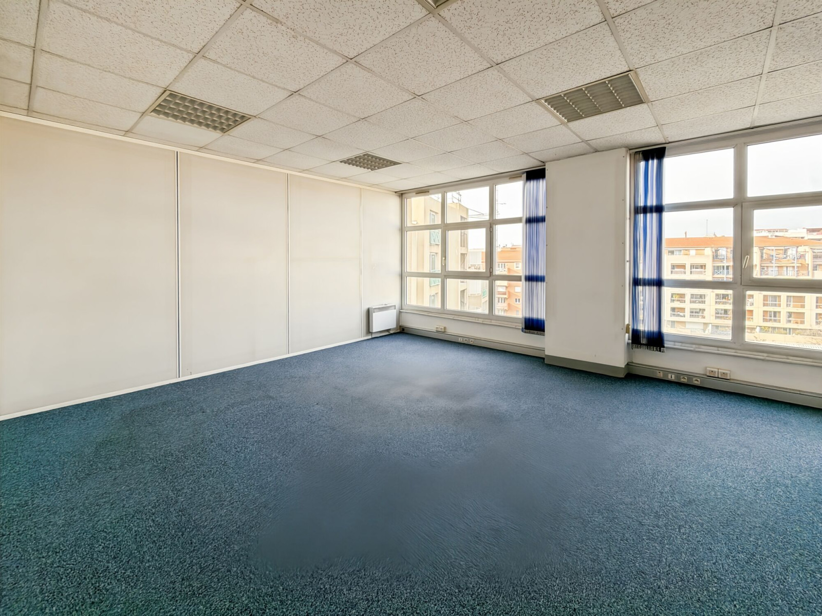 
                                                Location
                                                 Location Bureaux Marseille 13008