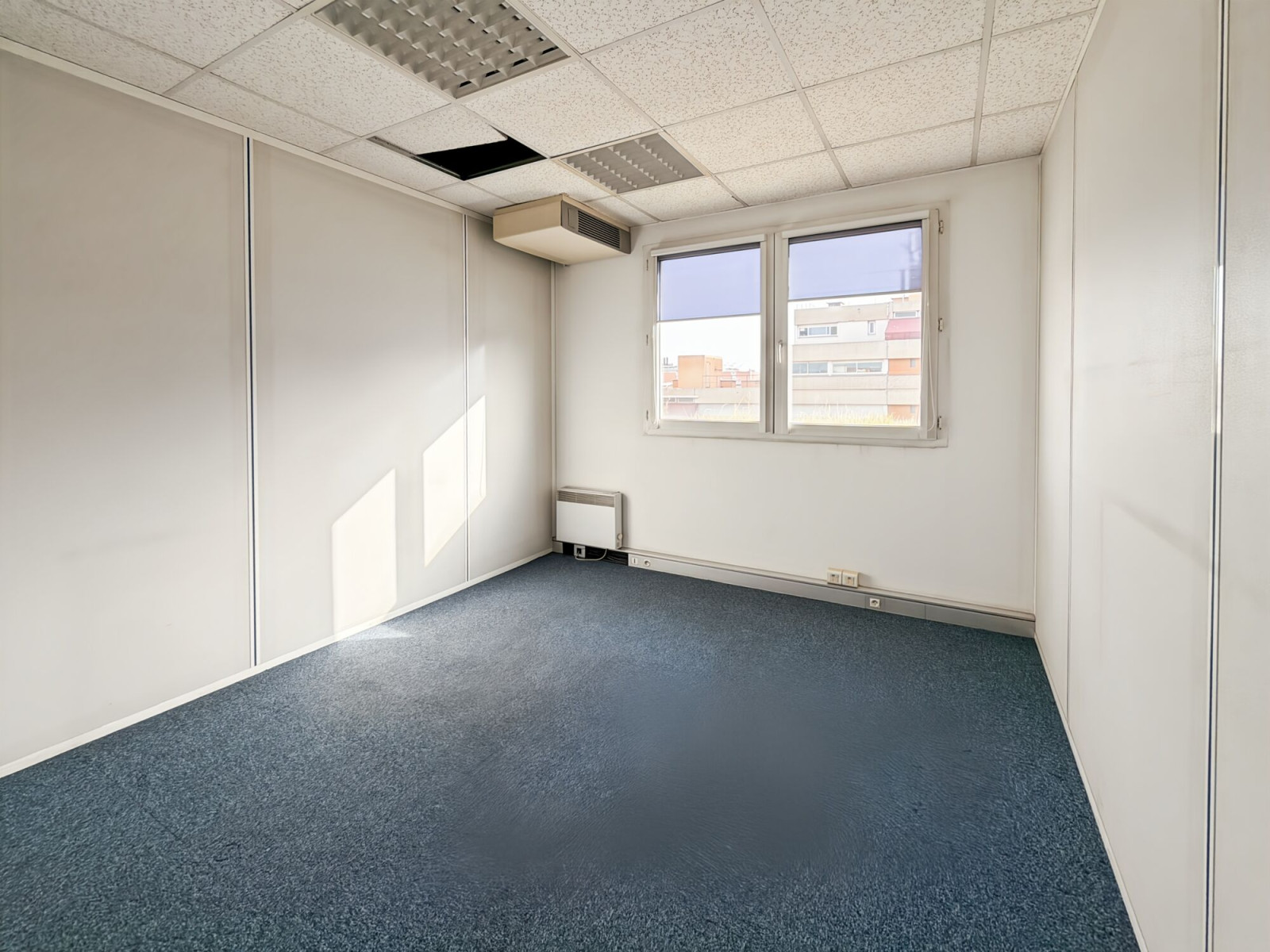 
                                                Location
                                                 Location Bureaux Marseille 13008