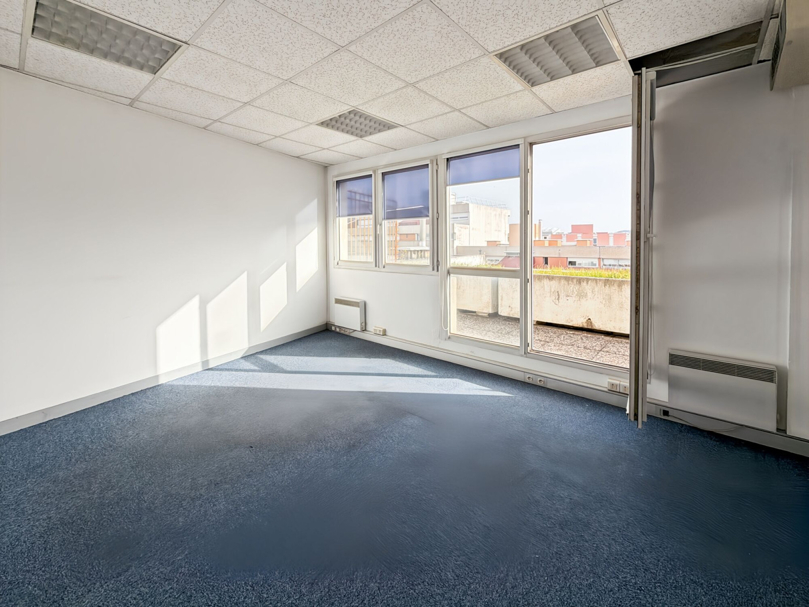 
                                                Location
                                                 Location Bureaux Marseille 13008