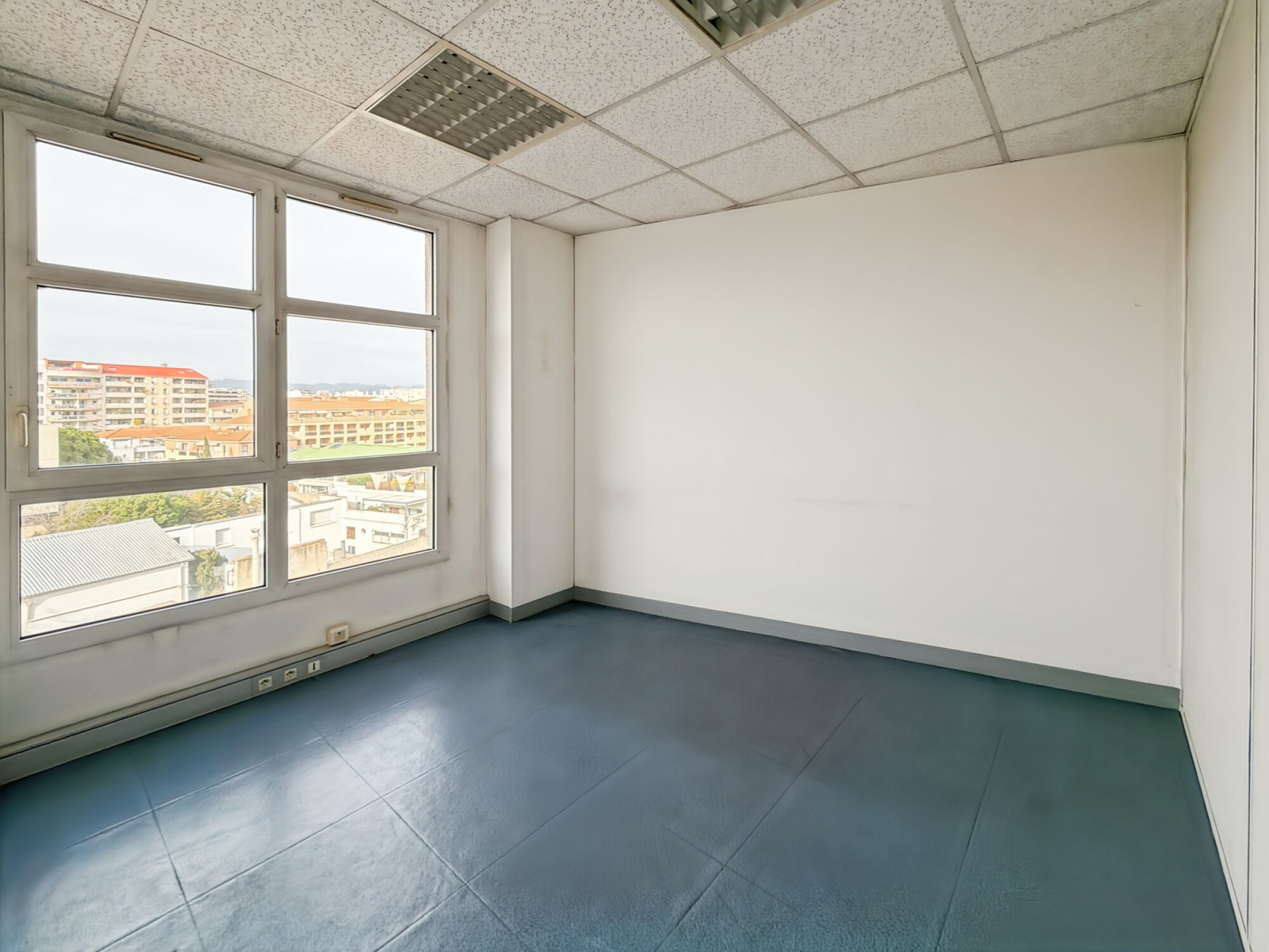 
                                                Location
                                                 Location Bureaux Marseille 13008