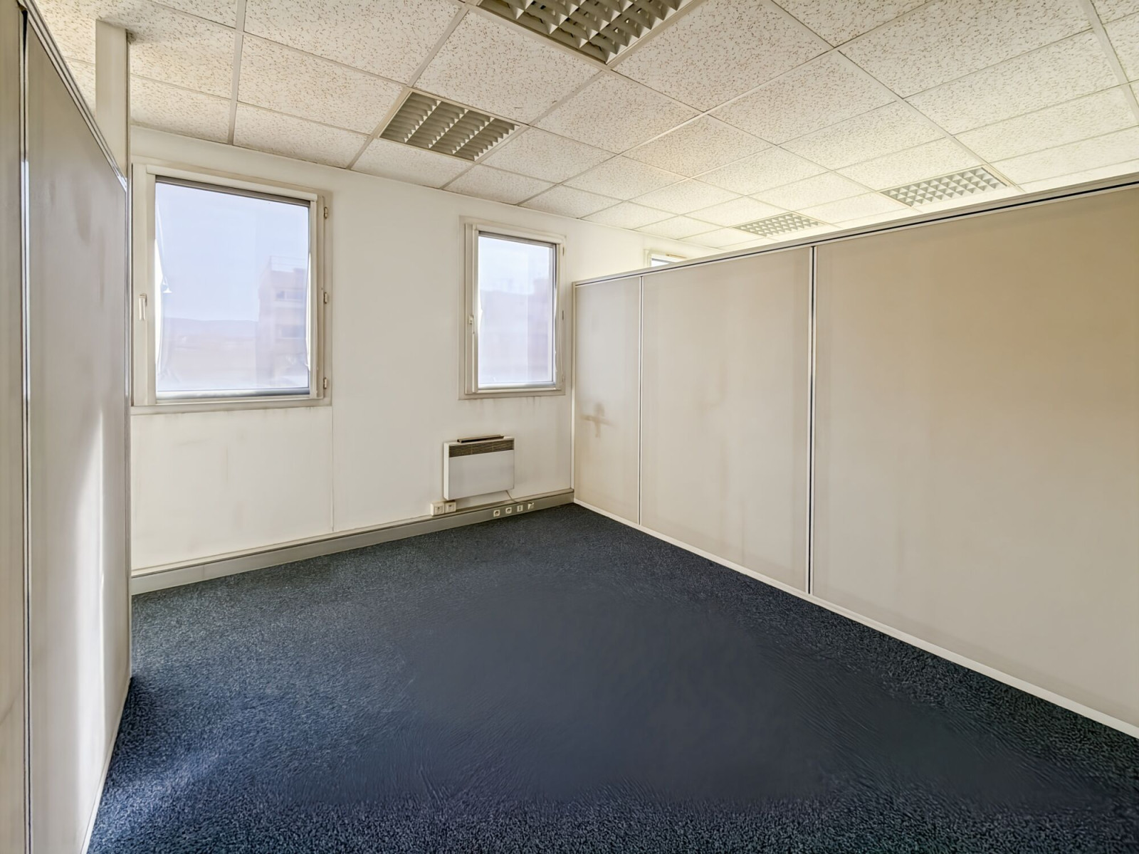 
                                                Location
                                                 Location Bureaux Marseille 13008