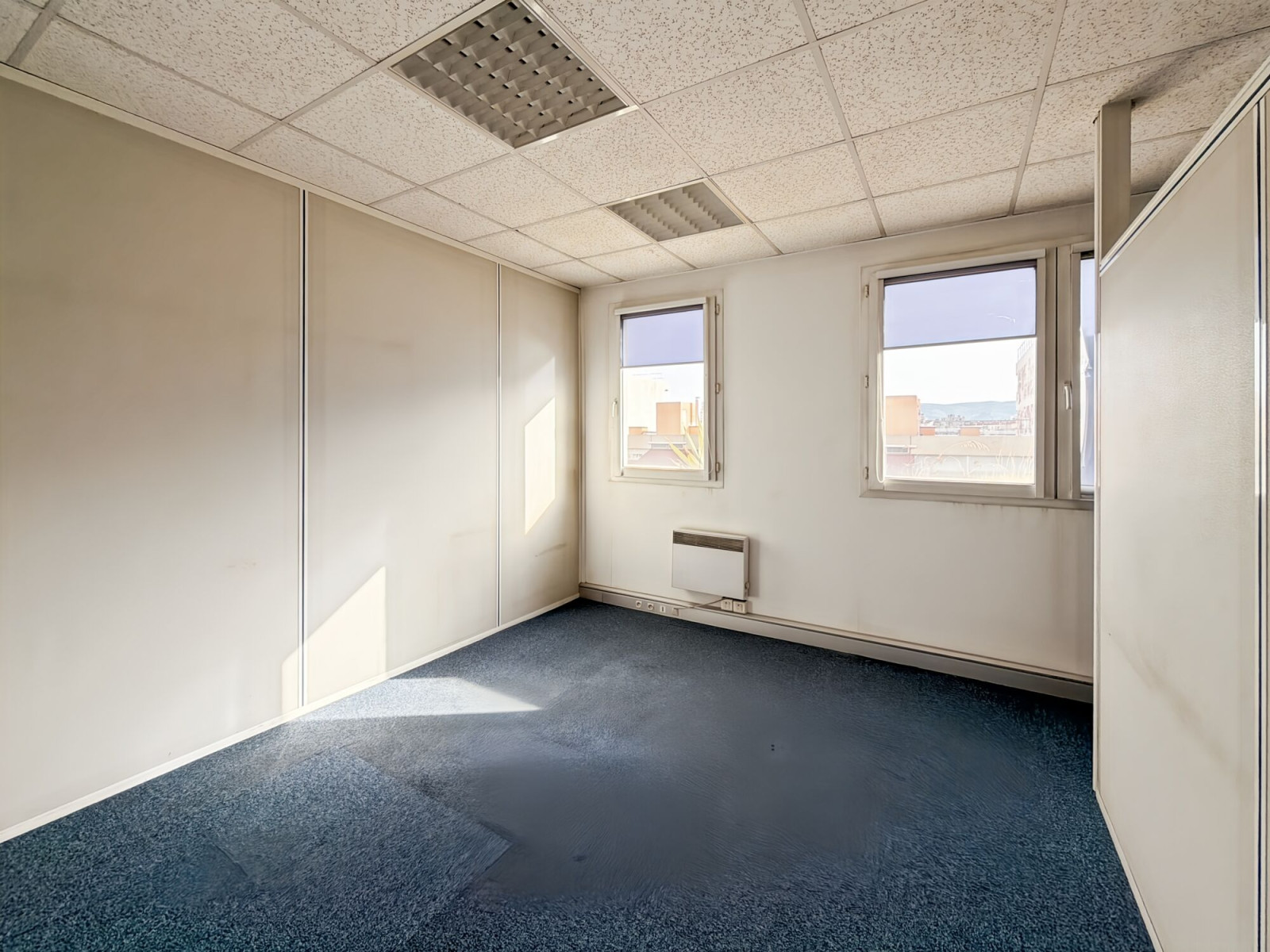 
                                                Location
                                                 Location Bureaux Marseille 13008