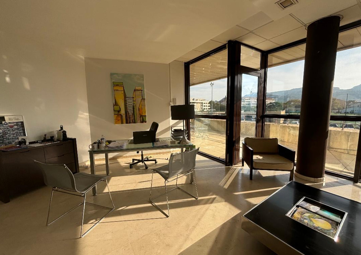
                                                Location
                                                 Location Bureaux Marseille 13008