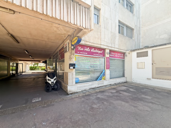 
                                                Location
                                                 Location Bureaux Marseille 13008