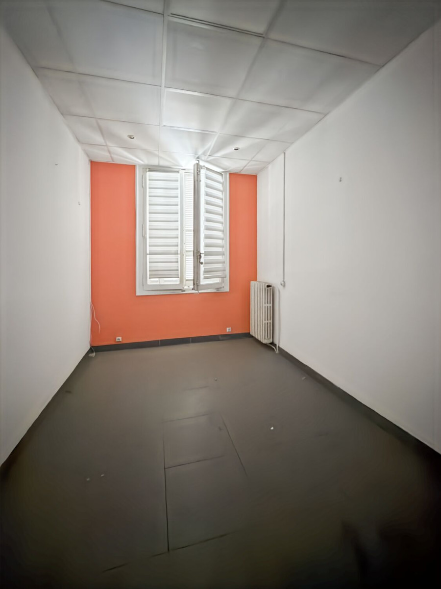 
                                                Location
                                                 Location Bureaux Marseille 13008