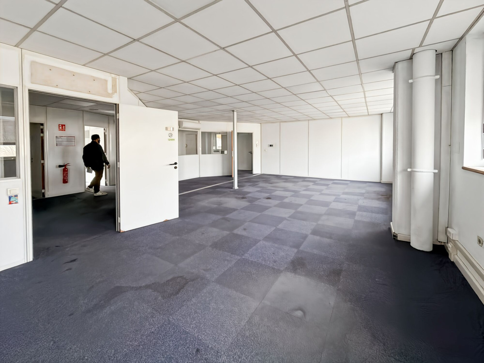 
                                                Location
                                                 Location Bureaux Marseille 13010