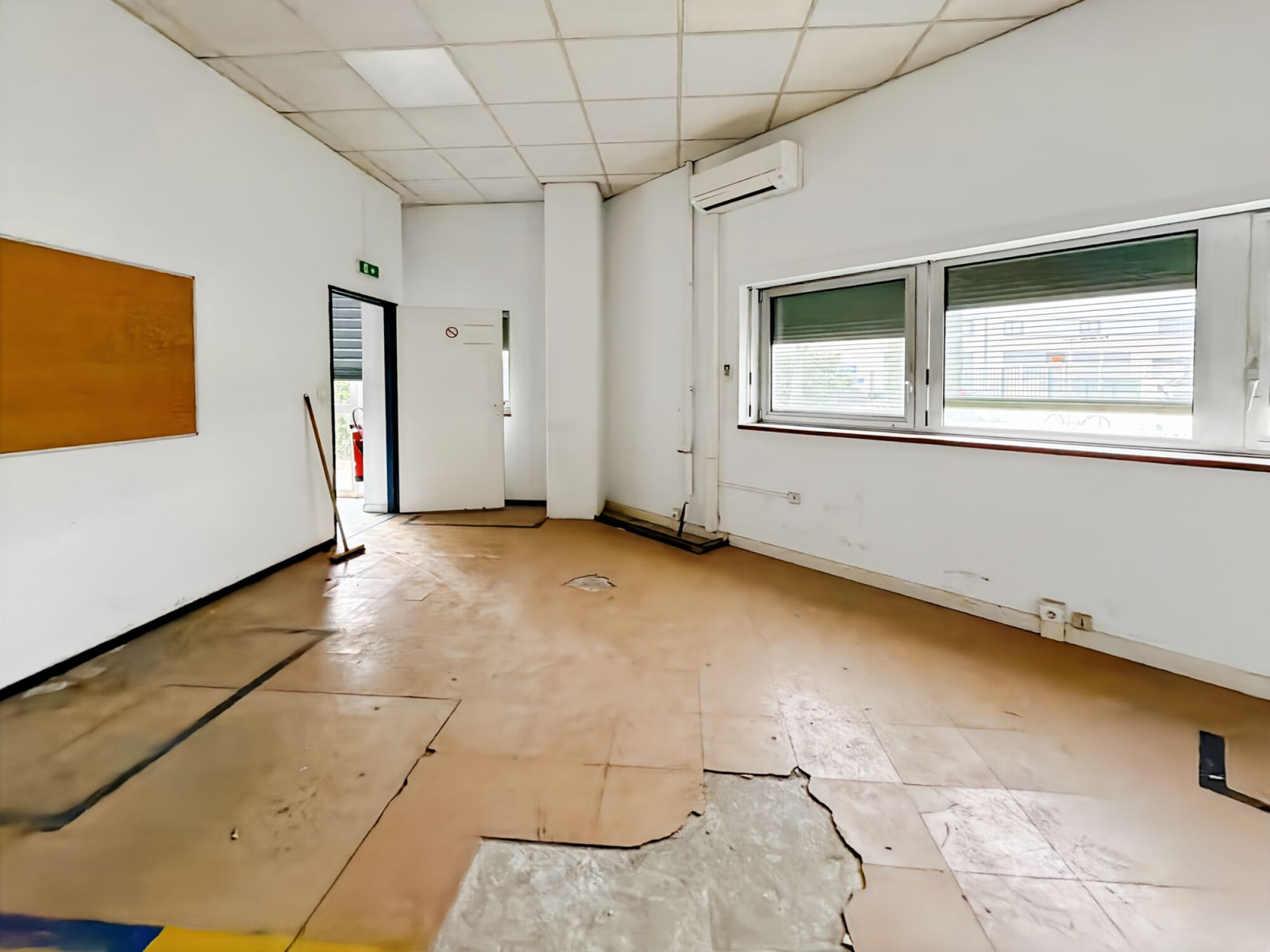 
                                                Location
                                                 Location Bureaux Marseille 13010