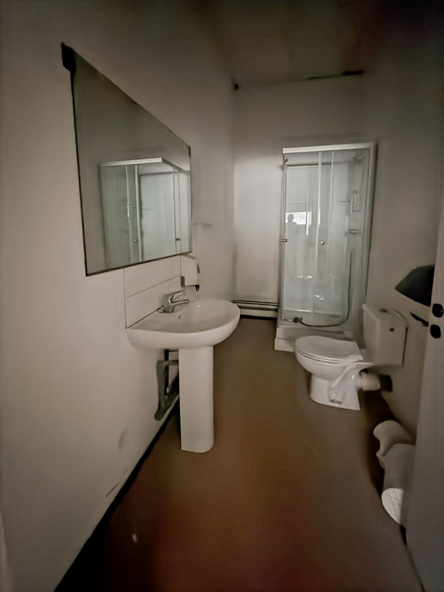 
                                                Location
                                                 Location Bureaux Marseille 13010
