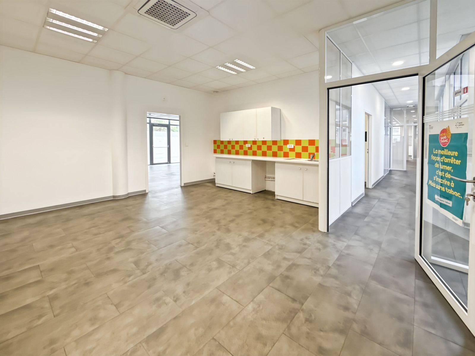 
                                                Location
                                                 Location Bureaux Marseille 13011