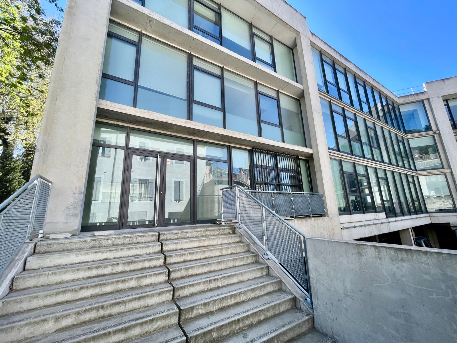 
                                                Location
                                                 Location Bureaux Marseille 13011