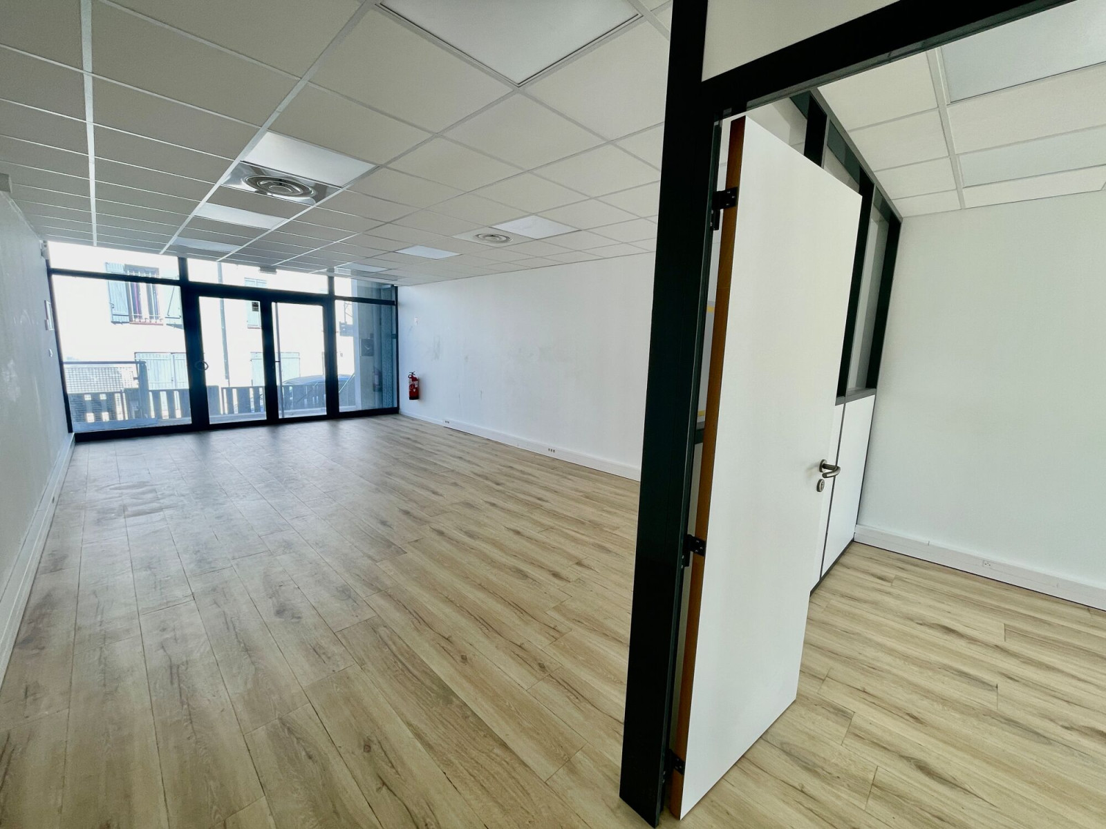 
                                                Location
                                                 Location Bureaux Marseille 13011