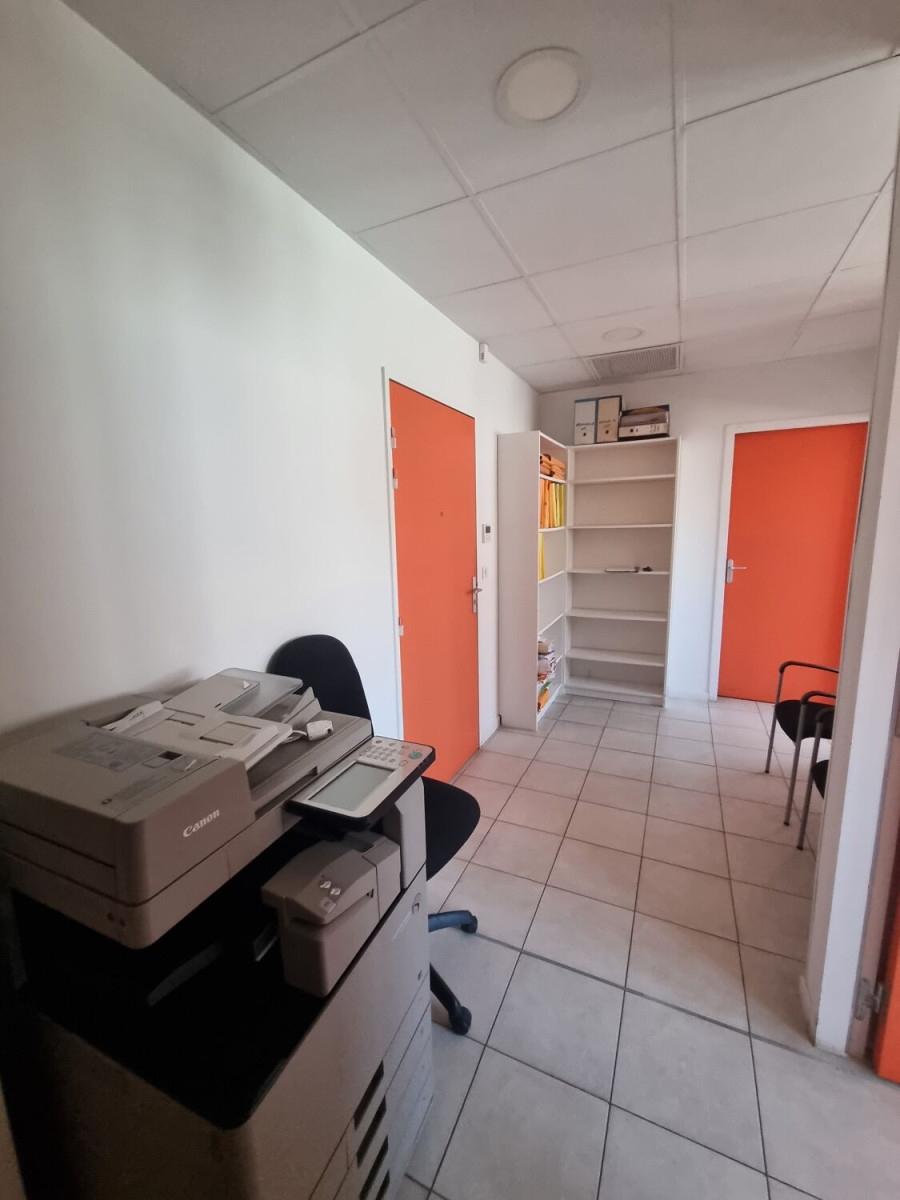 
                                                Location
                                                 Location Bureaux Marseille 13012
