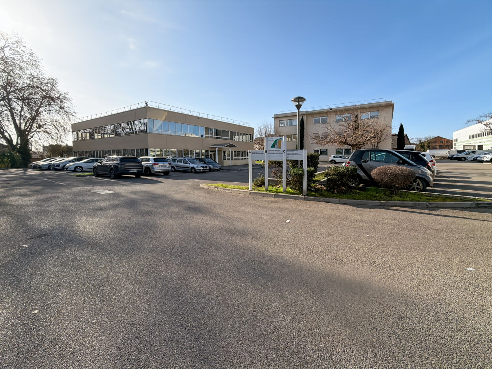 
                                                Location
                                                 Location Bureaux Marseille 13015