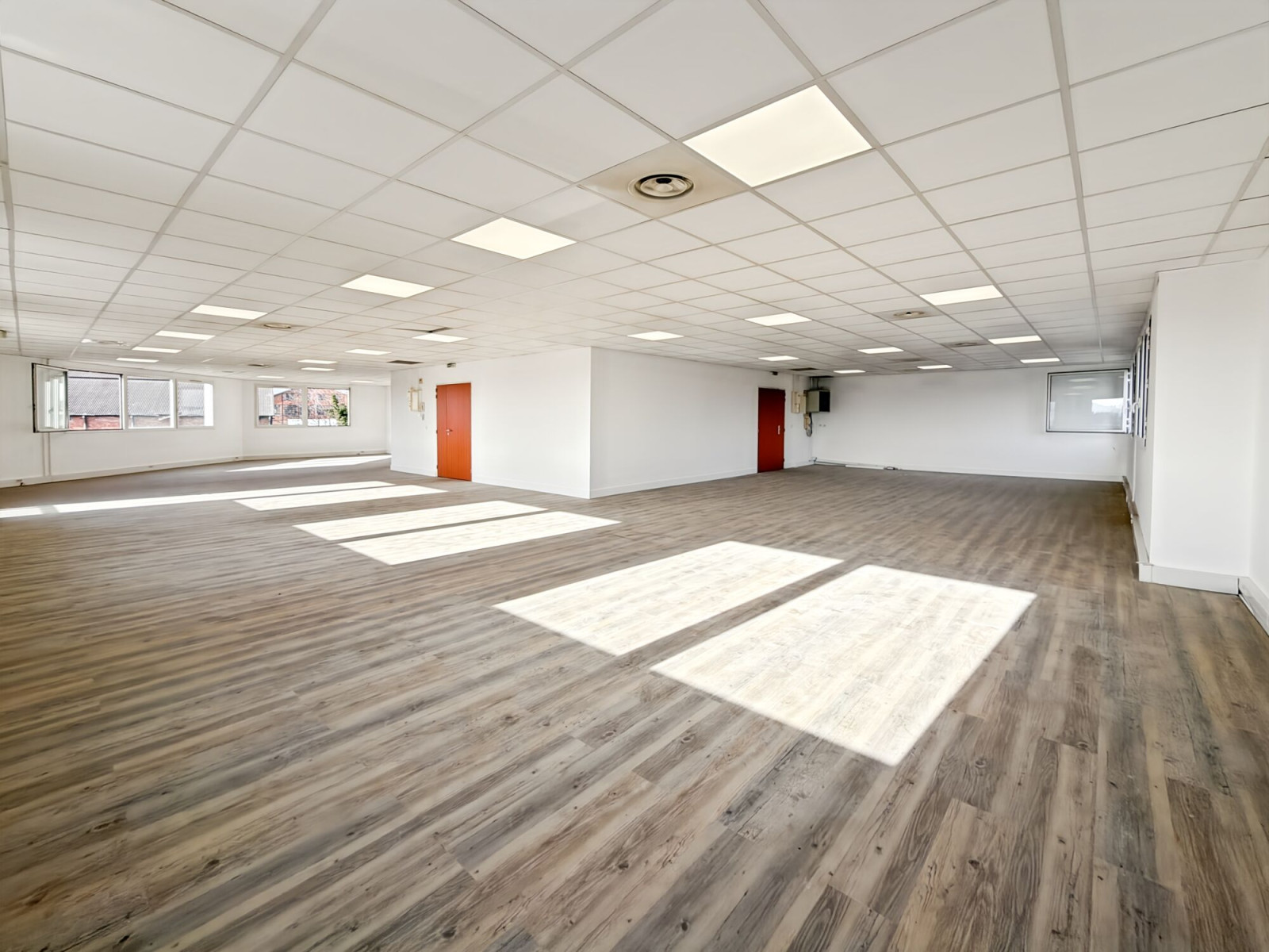 
                                                Location
                                                 Location Bureaux Marseille 13015