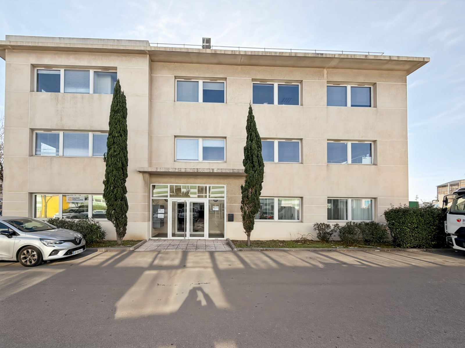 
                                                Location
                                                 Location Bureaux Marseille 13015
