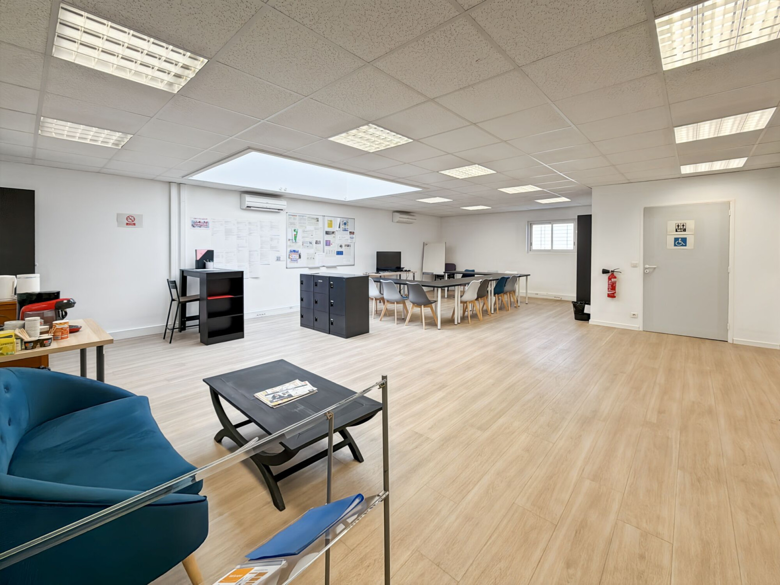 
                                                Location
                                                 Location Bureaux Marseille 13016