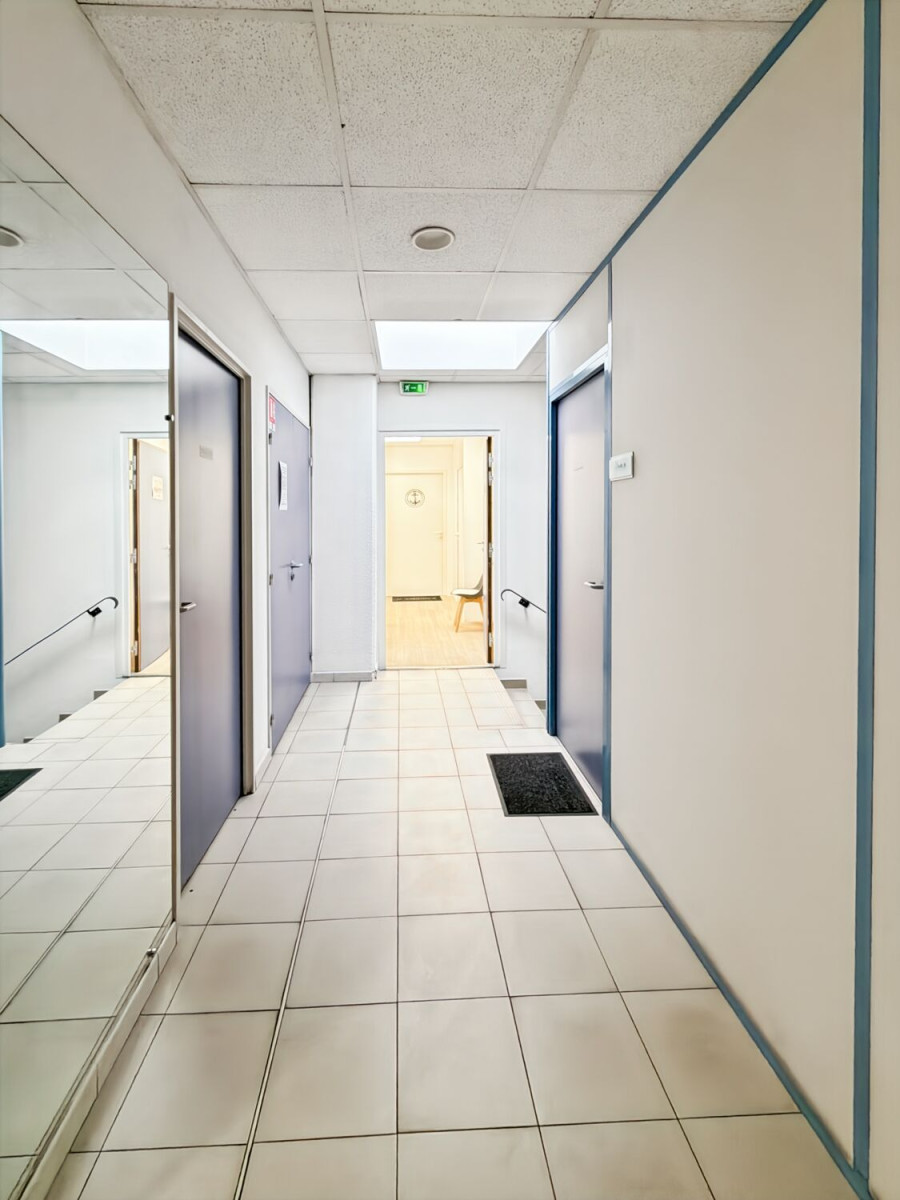 
                                                Location
                                                 Location Bureaux Marseille 13016